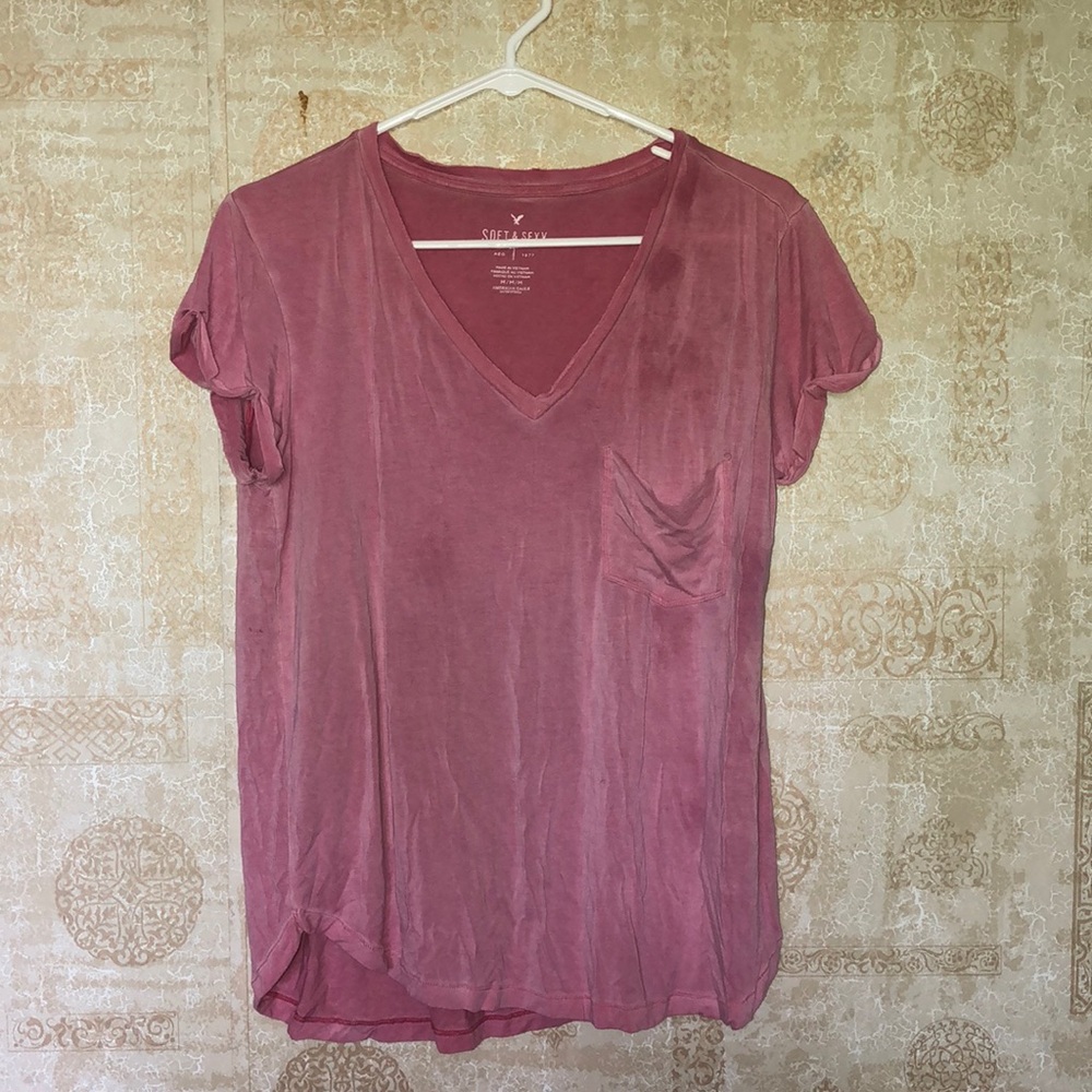 Pink American Eagle t-shirt